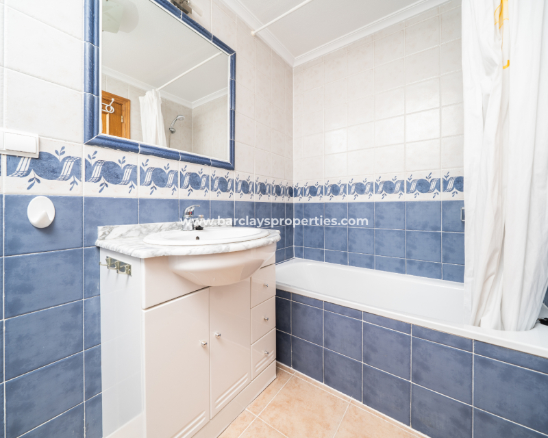 Resale - Quad - Urb. La Marina