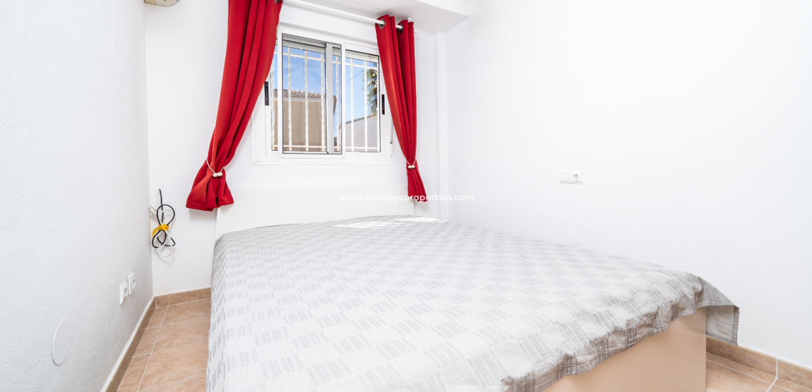 Resale - Quad - Urb. La Marina