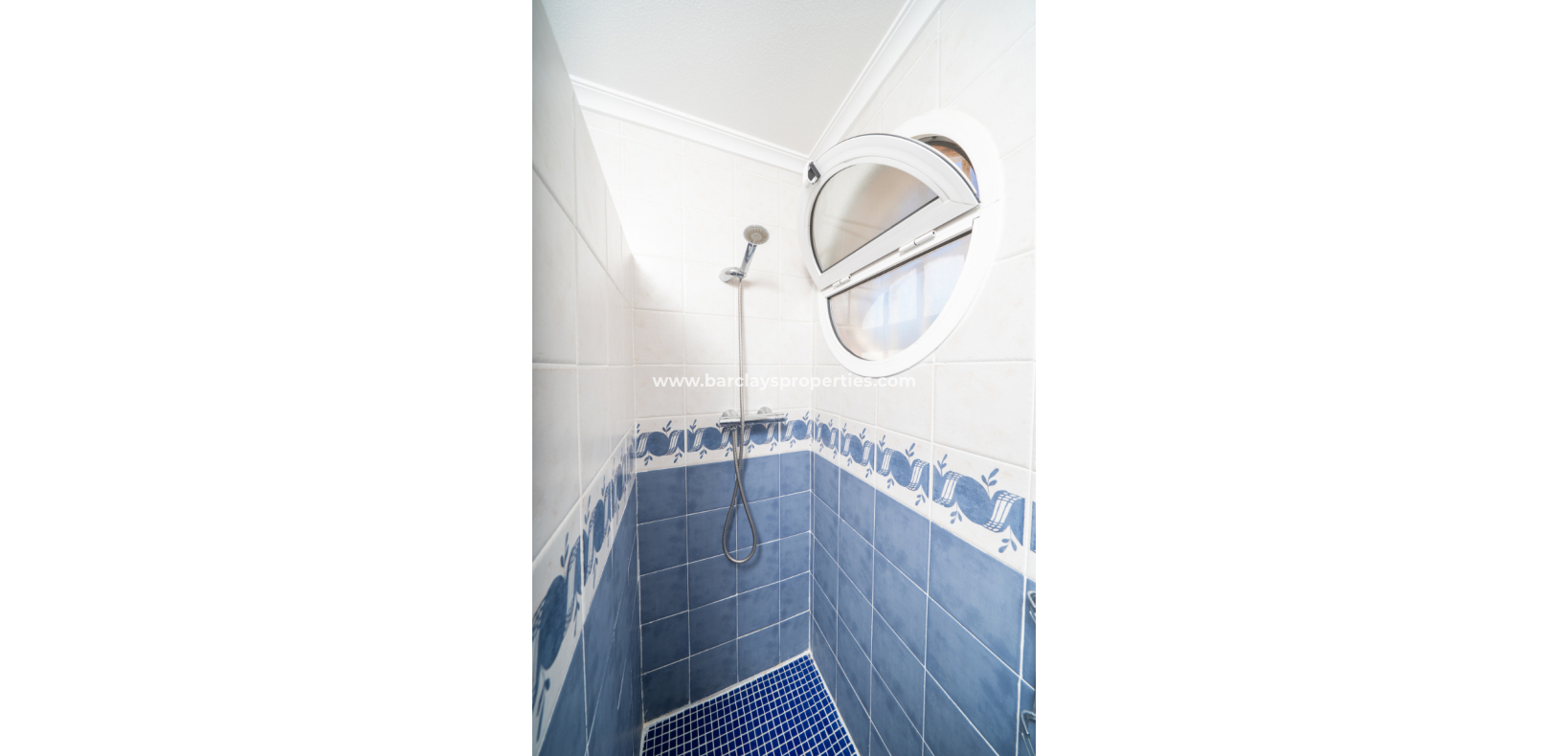 Resale - Quad - Urb. La Marina