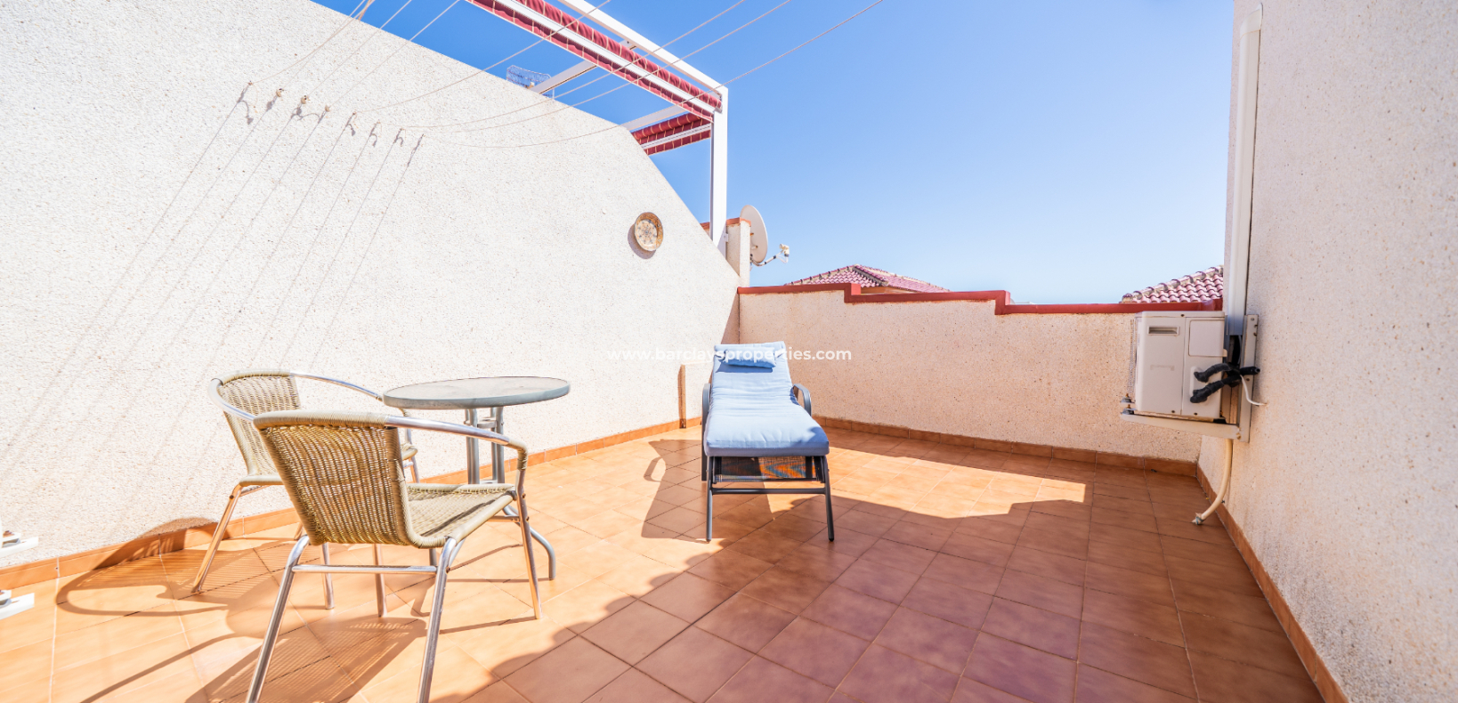 Resale - Quad - Urb. La Marina