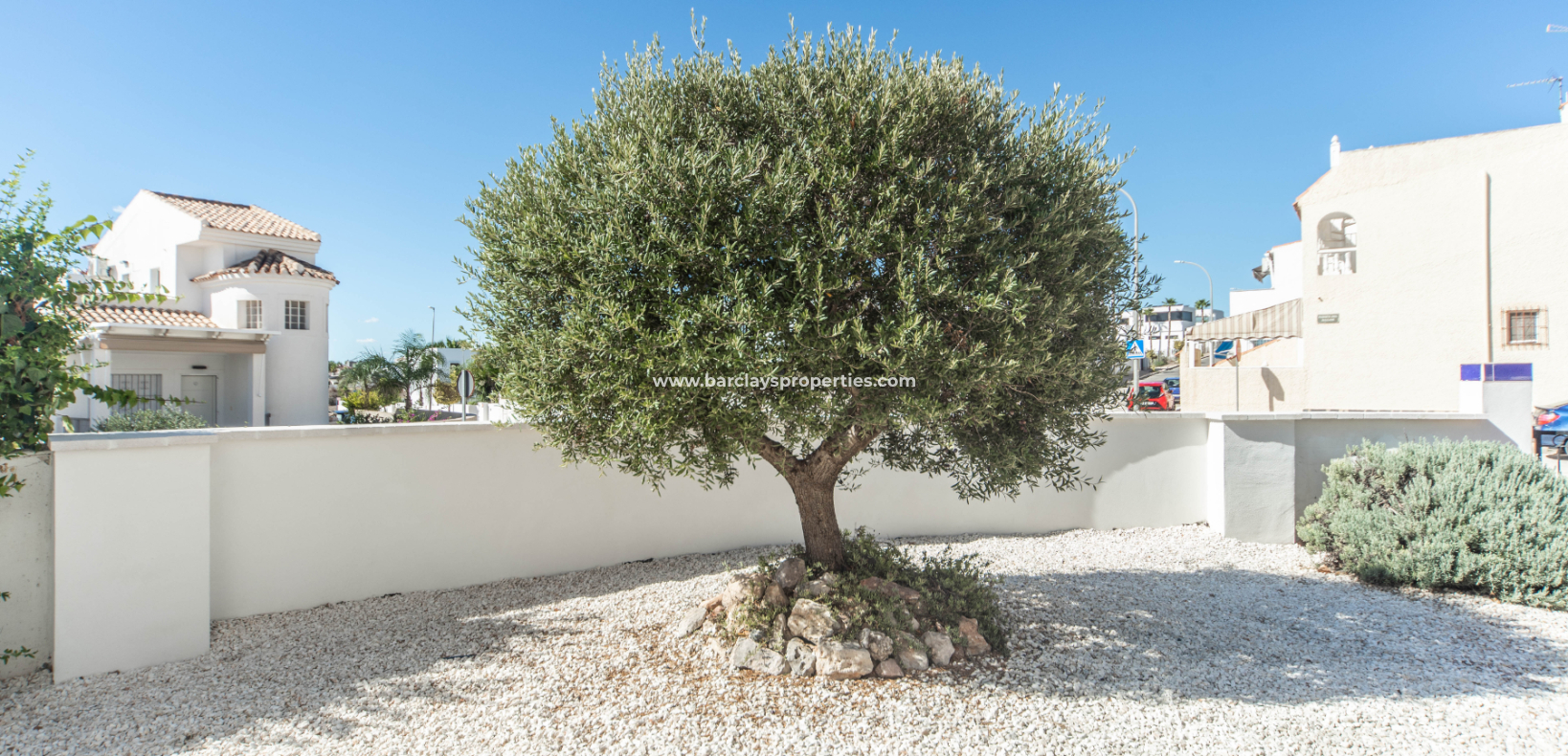 Resale - Quad - Urb. La Marina