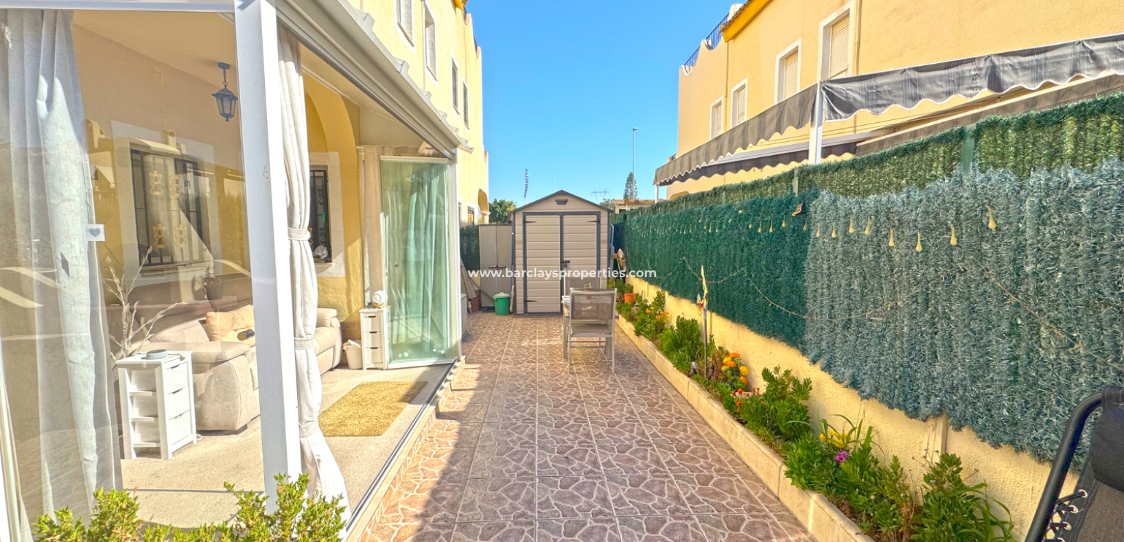 Resale - Quad - Urb. La Marina