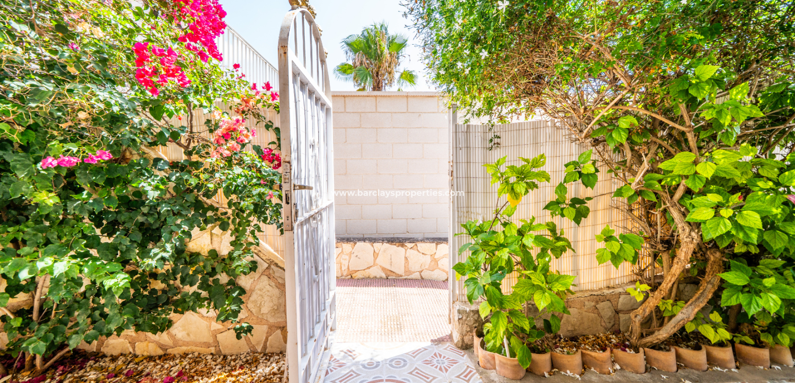 Resale - Quad - Urb. La Marina