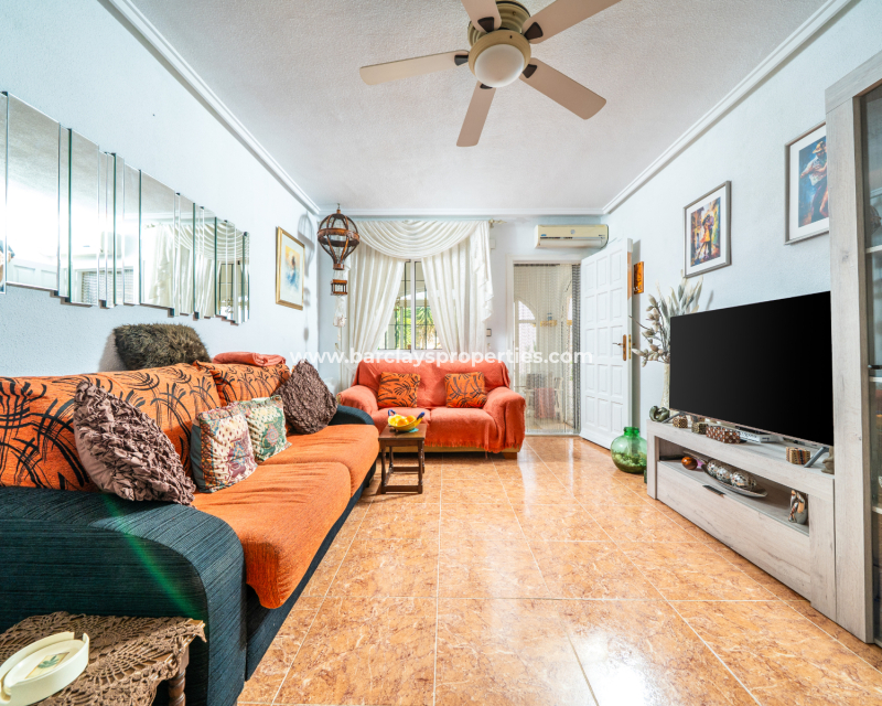 Resale - Quad - Urb. La Marina