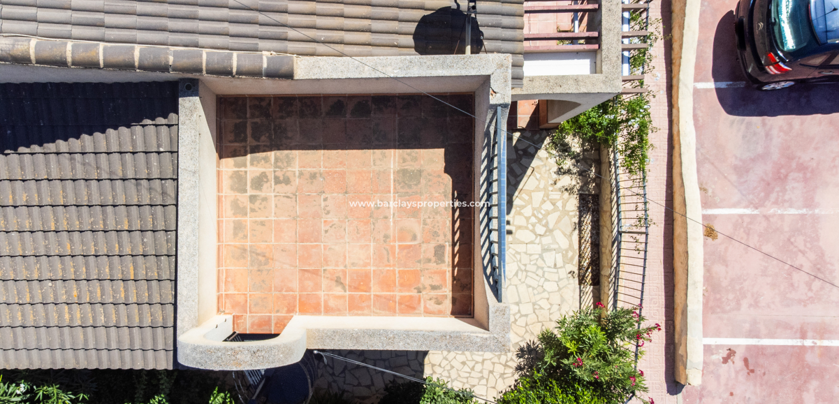 Resale - Quad - Urb. La Marina