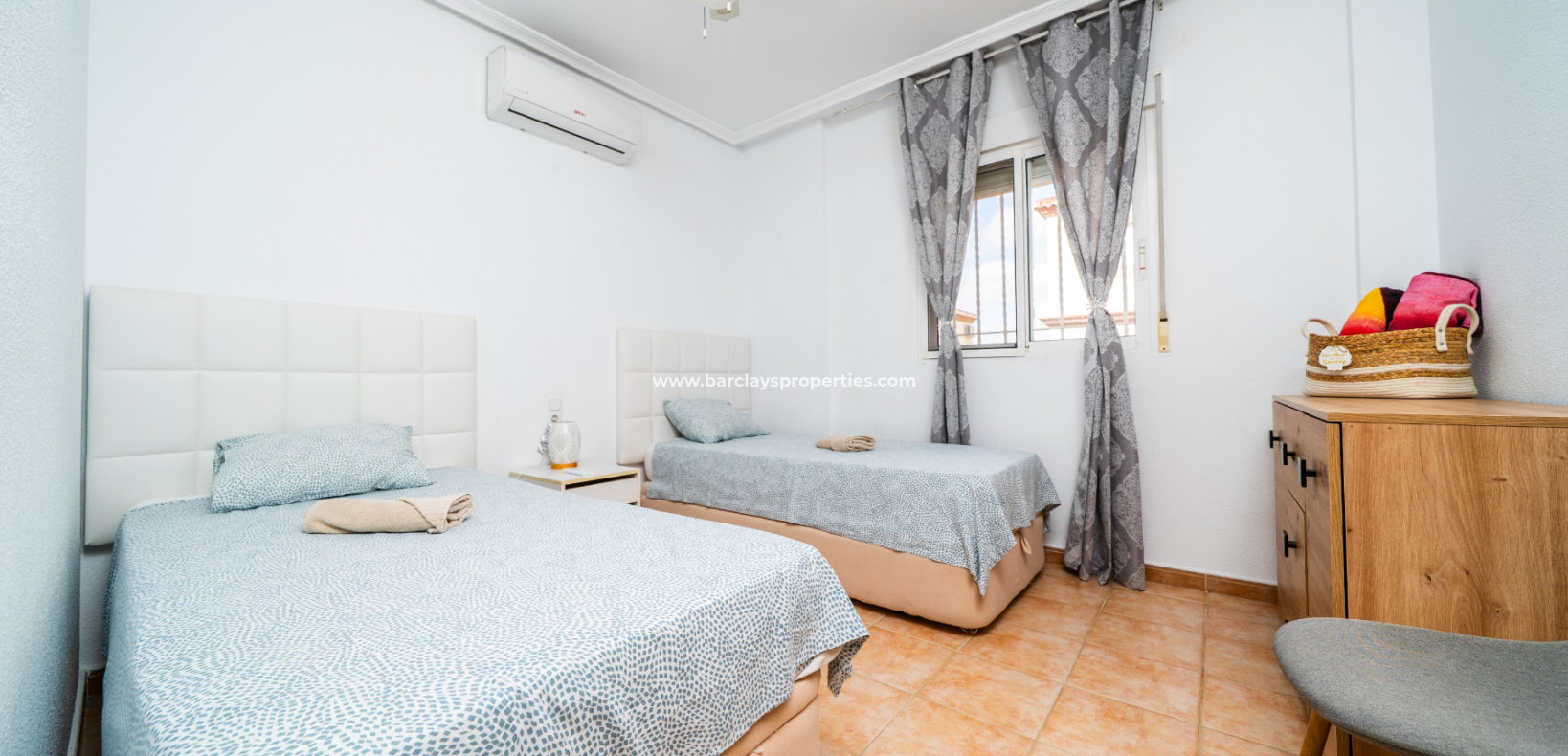 Resale - Quad - Urb. La Marina