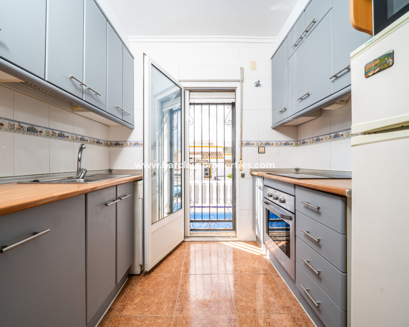 Resale - Quad - Urb. La Marina