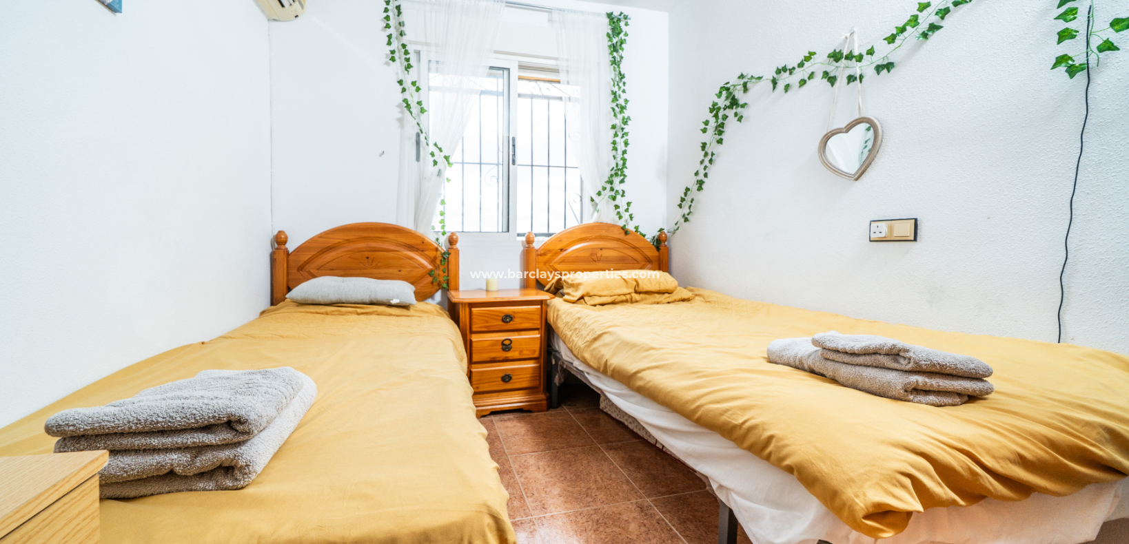 Resale - Quad - Urb. La Marina