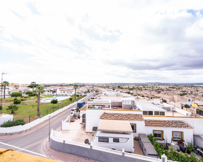 Resale - Quad - Urb. La Marina