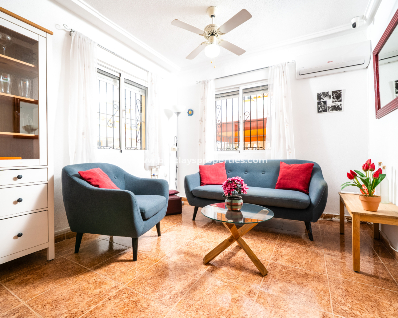 Resale - Quad - Urb. La Marina