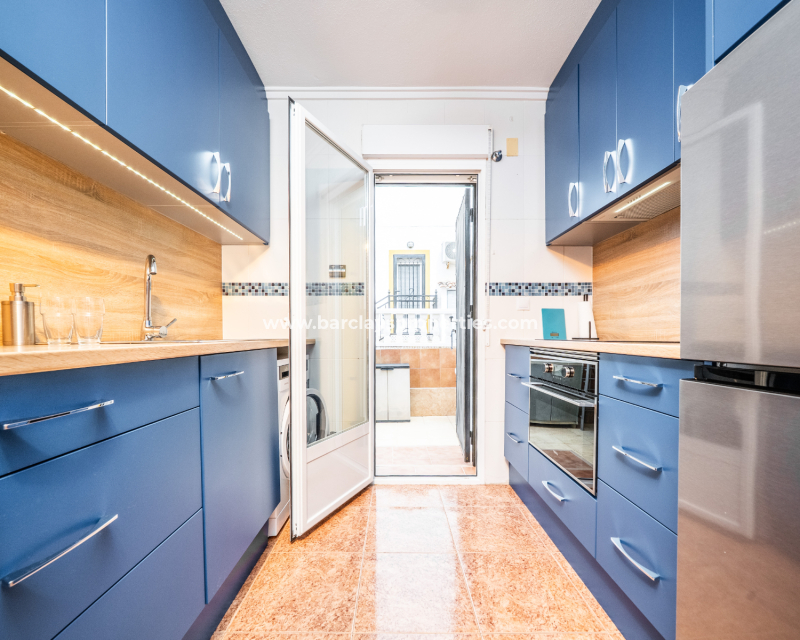 Resale - Quad - Urb. La Marina