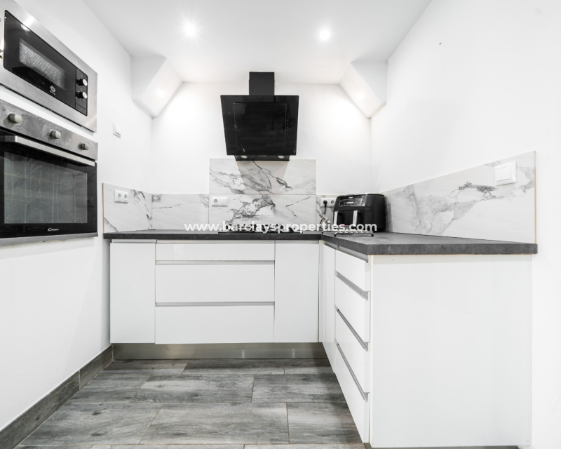 Resale - Quad - Urb. La Marina