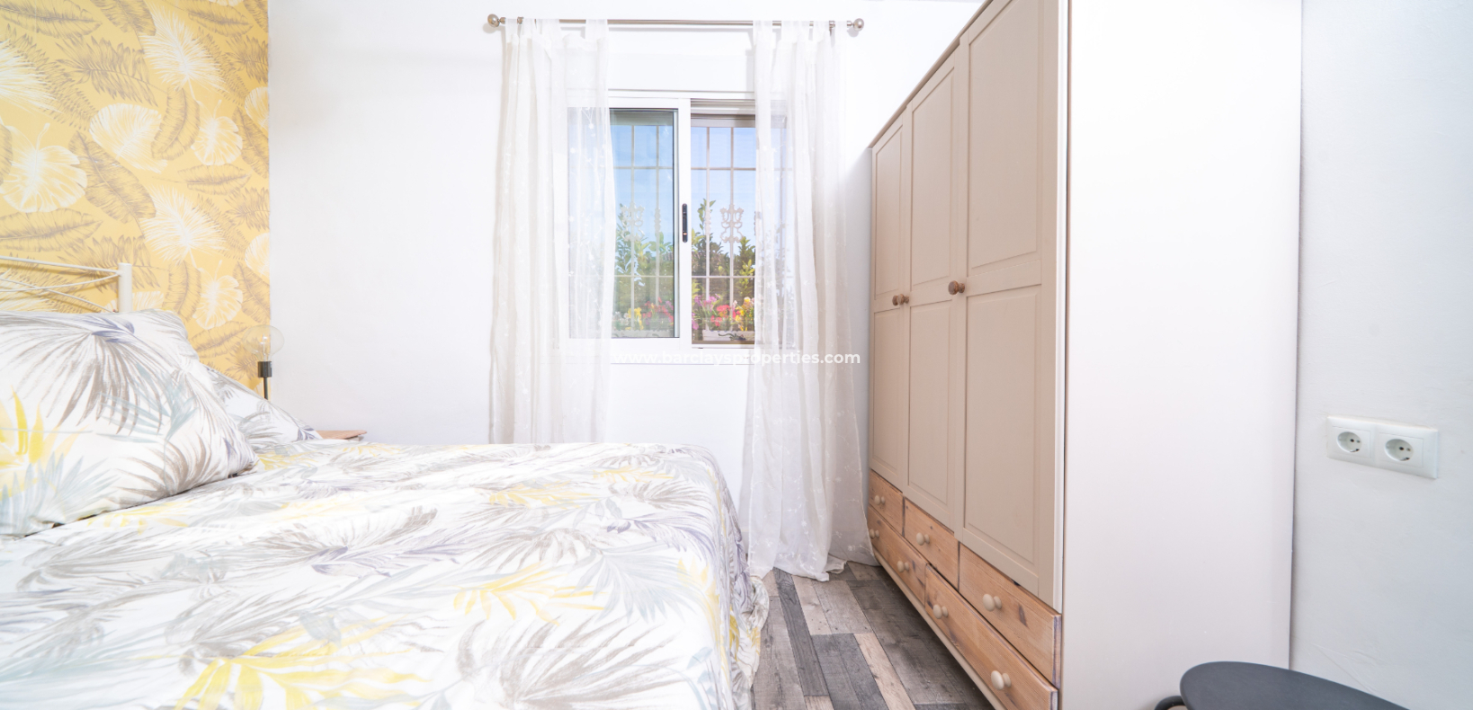 Resale - Quad - Urb. La Marina