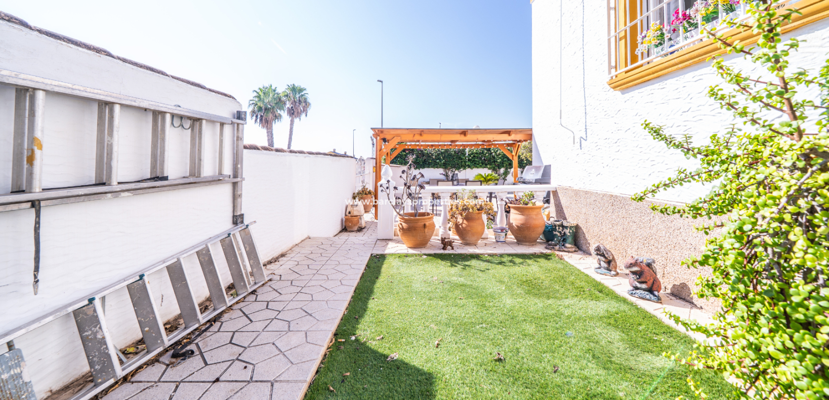 Resale - Quad - Urb. La Marina