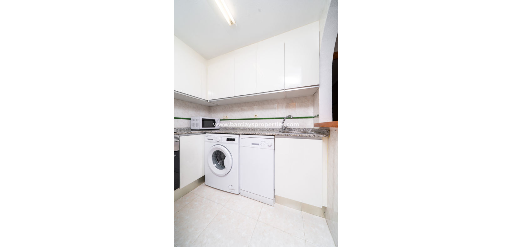 Resale - Quad - Urb. La Marina