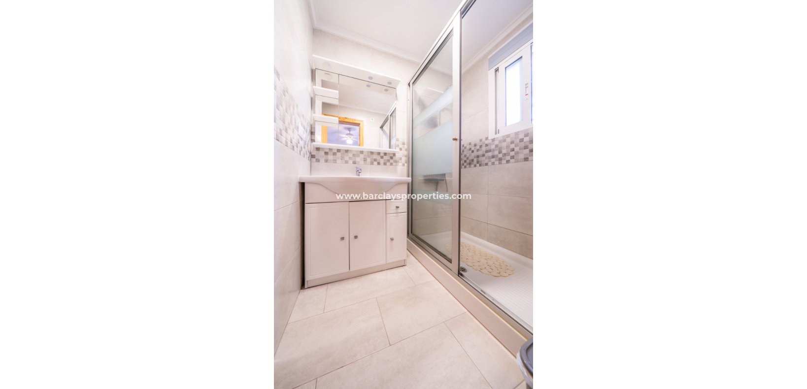 Resale - Quad - Urb. La Marina