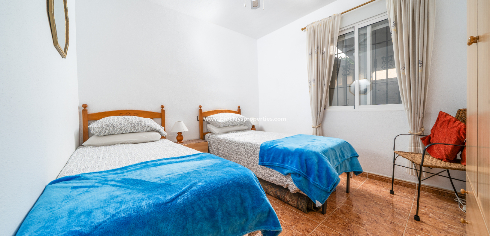 Resale - Quad - Urb. La Marina