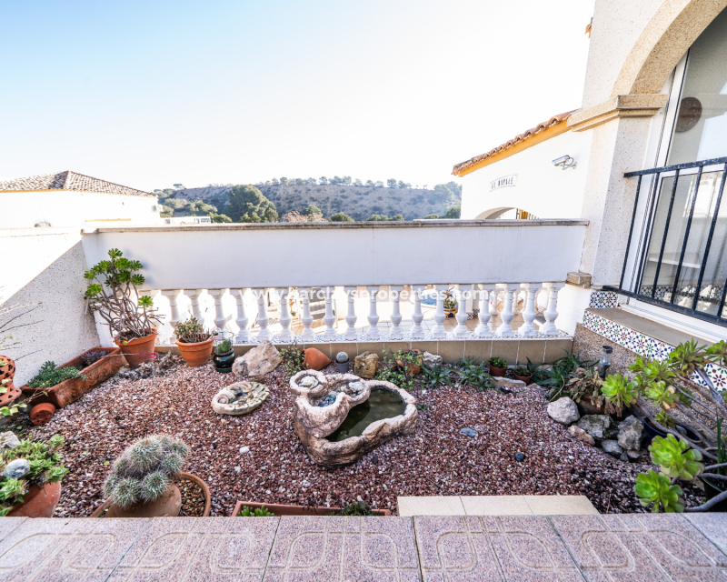 Resale - Quad - Urb. La Marina