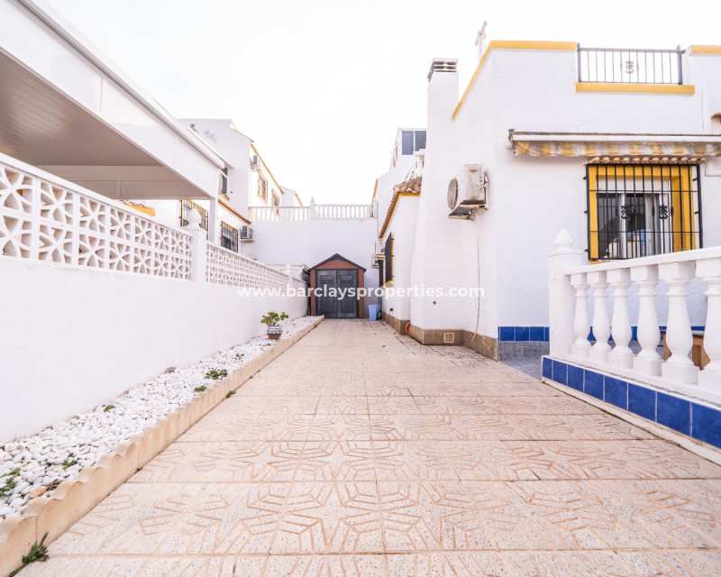 Resale - Quad - Urb. La Marina