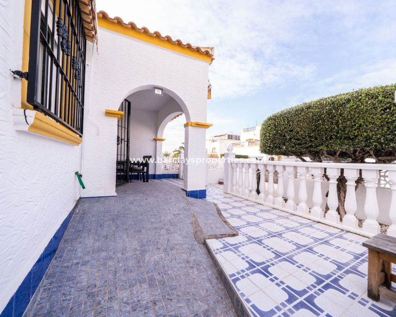 Resale - Quad - Urb. La Marina