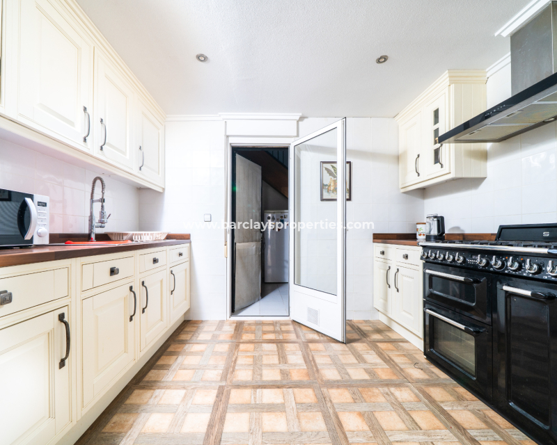 Resale - Quad - Urb. La Marina