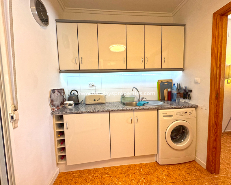 Resale - Quad - Urb. La Marina