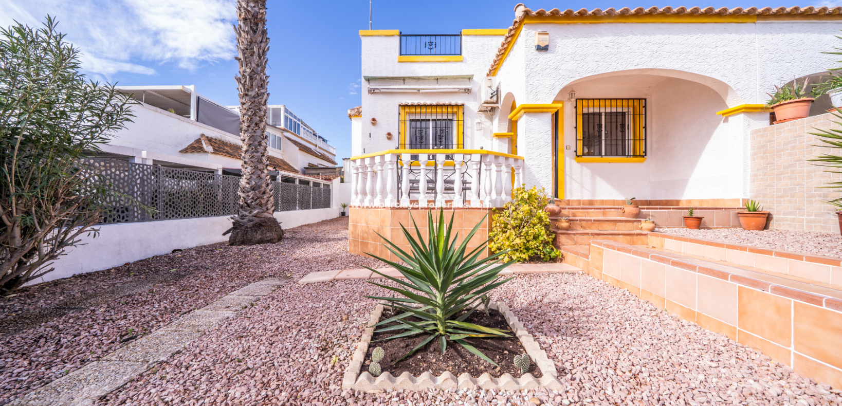 Resale - Quad - Urb. La Marina