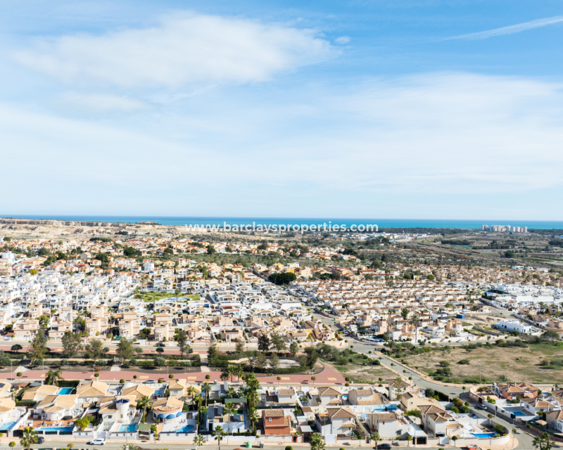 Resale - Quad - Urb. La Marina