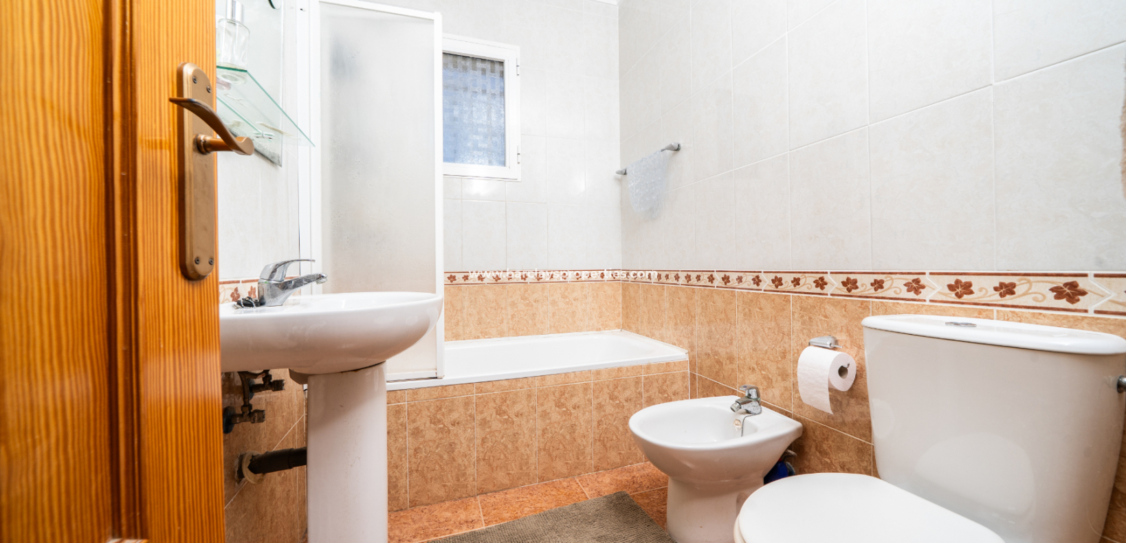 Resale - Quad - Urb. La Marina