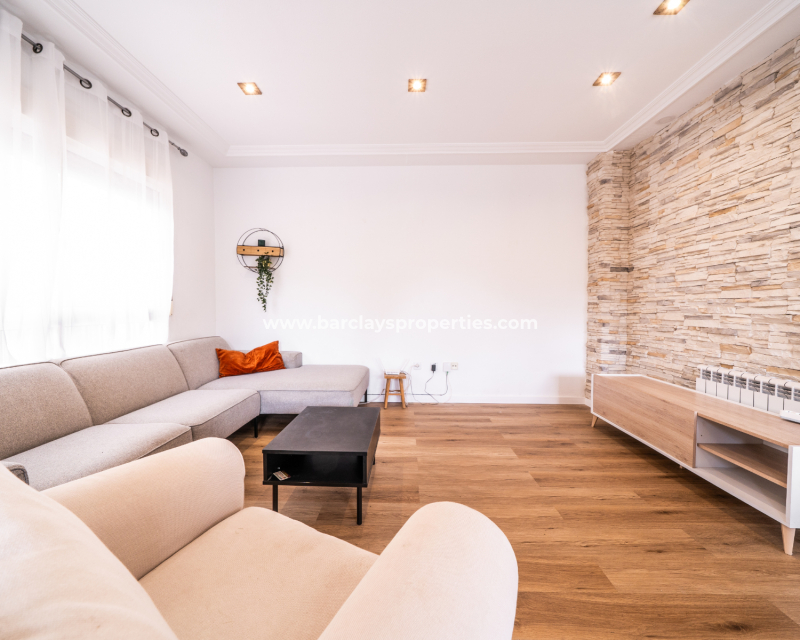 Resale - Quad - Urb. La Marina