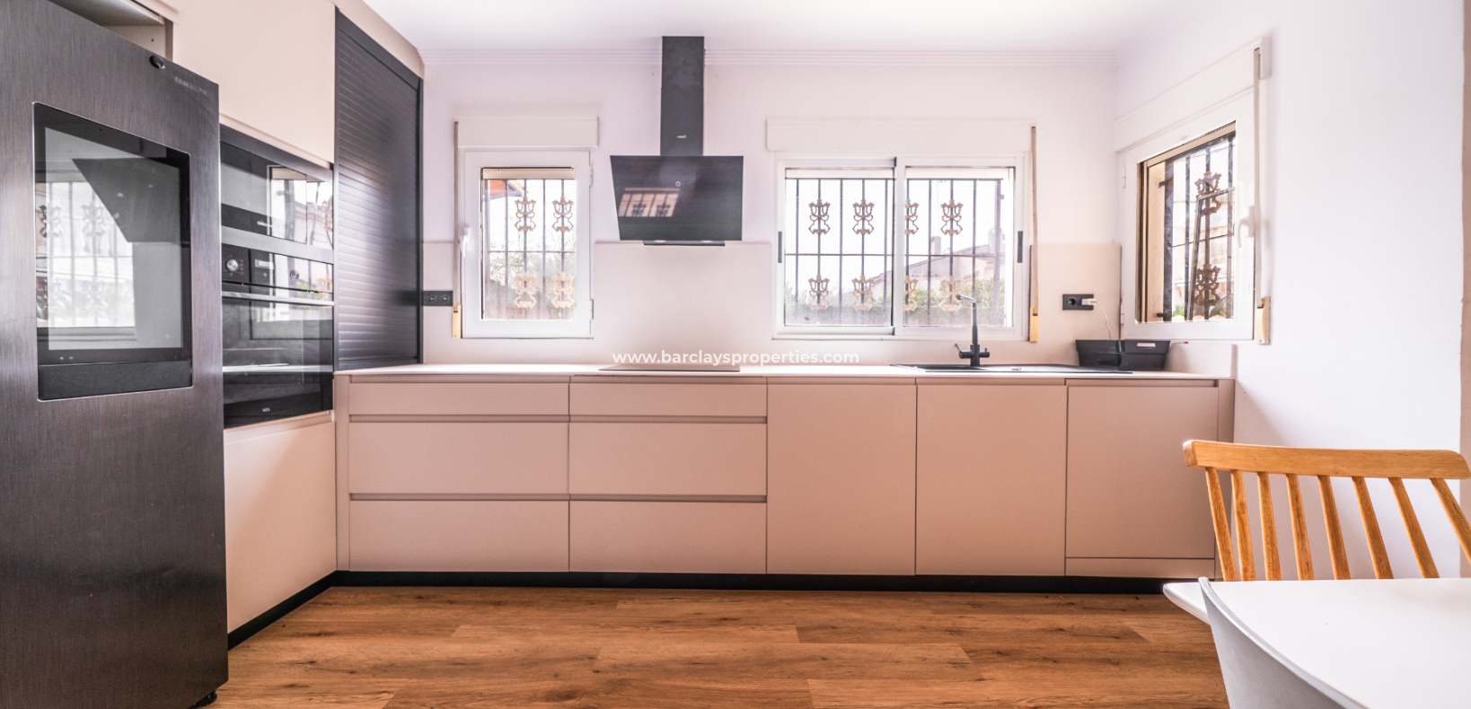 Resale - Quad - Urb. La Marina