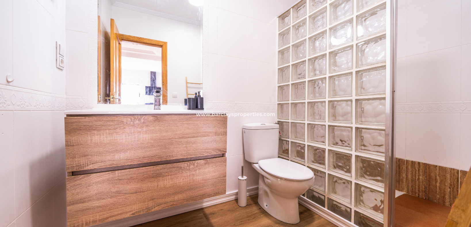 Resale - Quad - Urb. La Marina