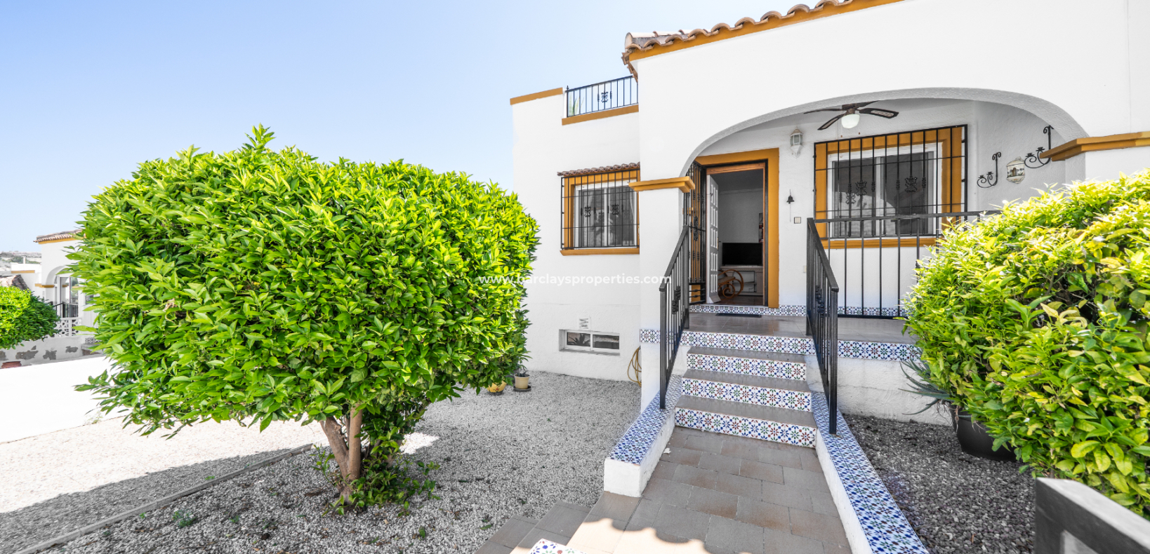 Resale - Quad - Urb. La Marina