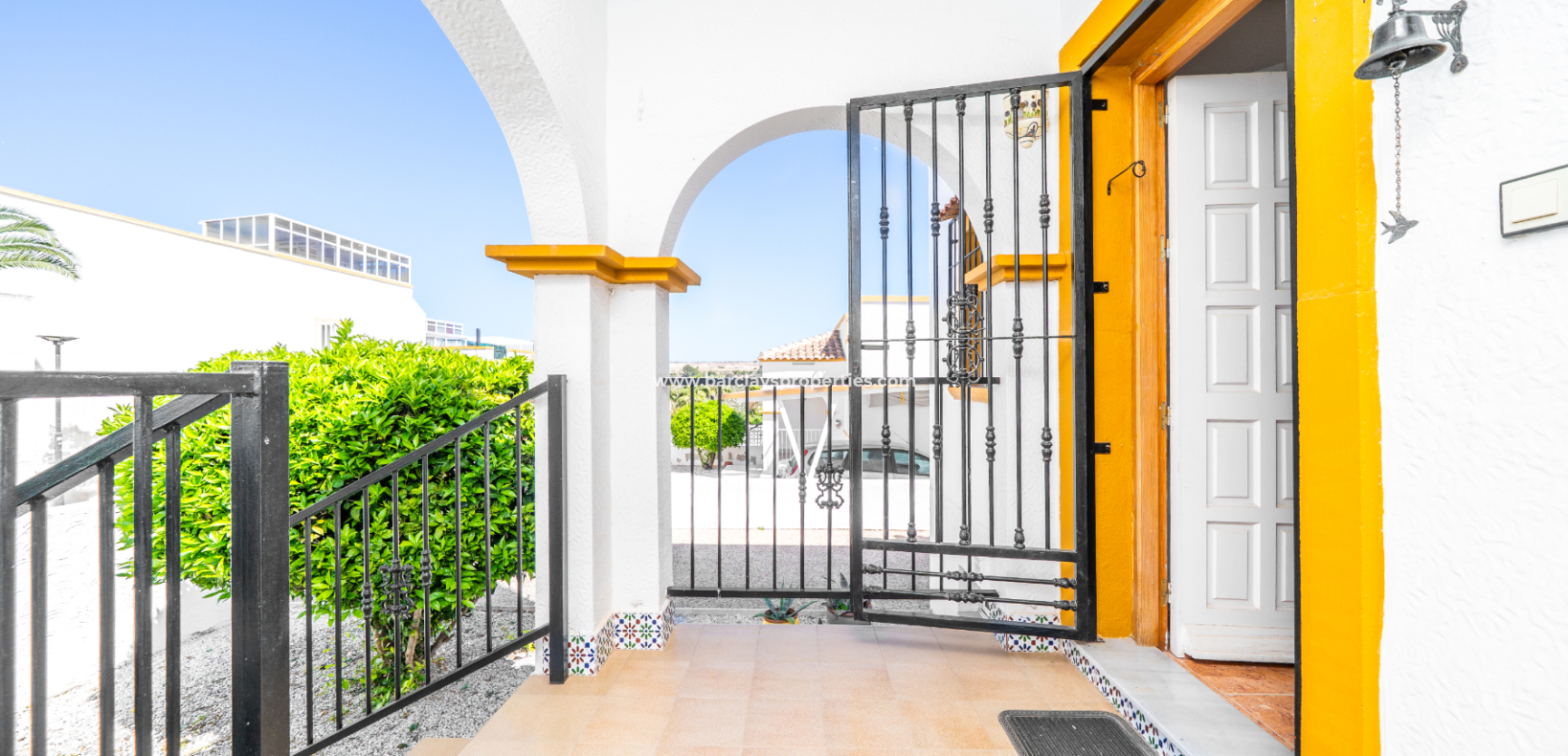 Resale - Quad - Urb. La Marina