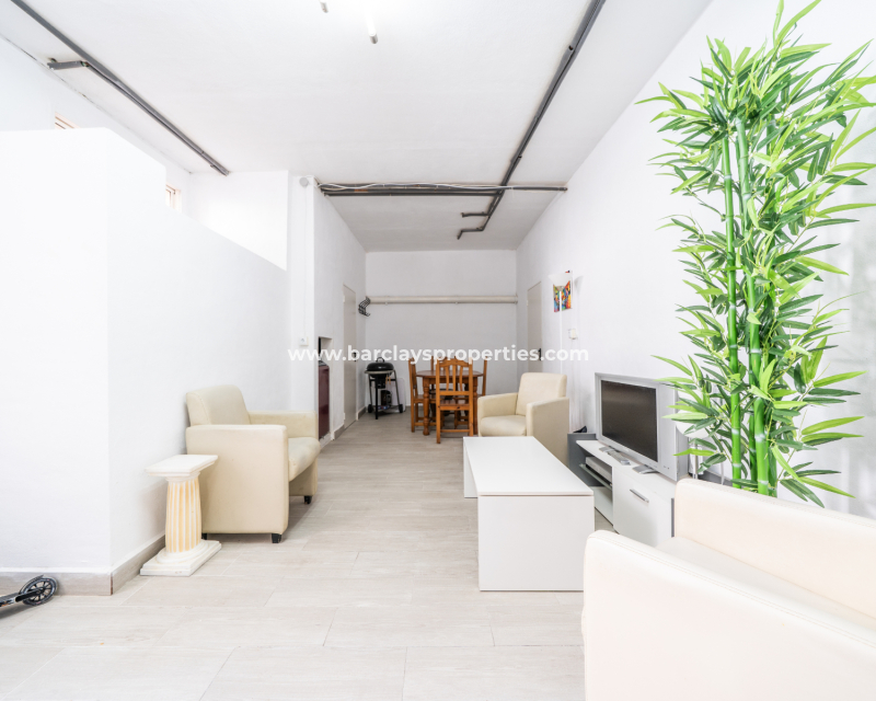 Resale - Quad - Urb. La Marina