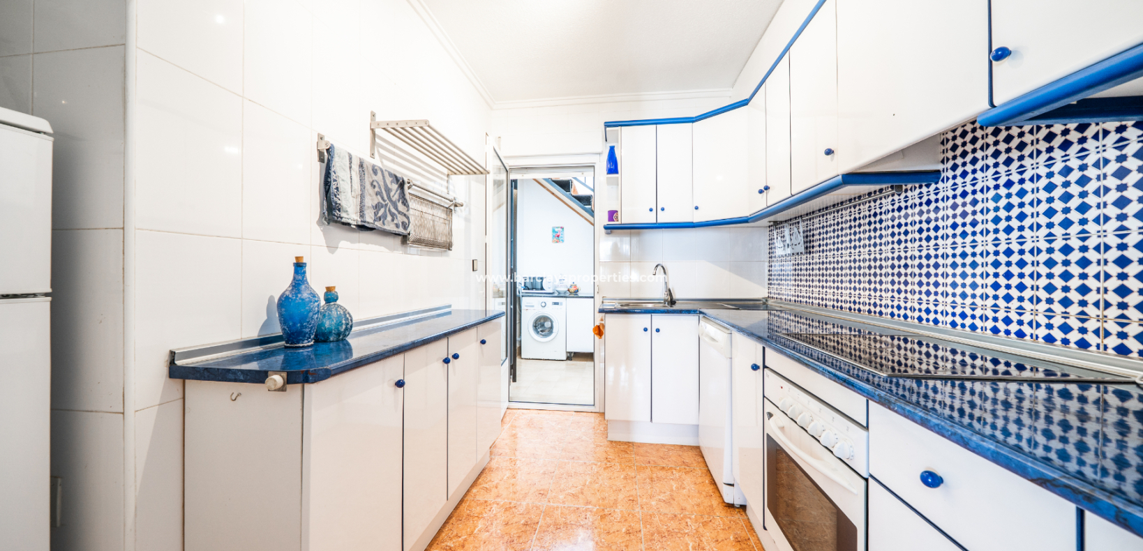 Resale - Quad - Urb. La Marina