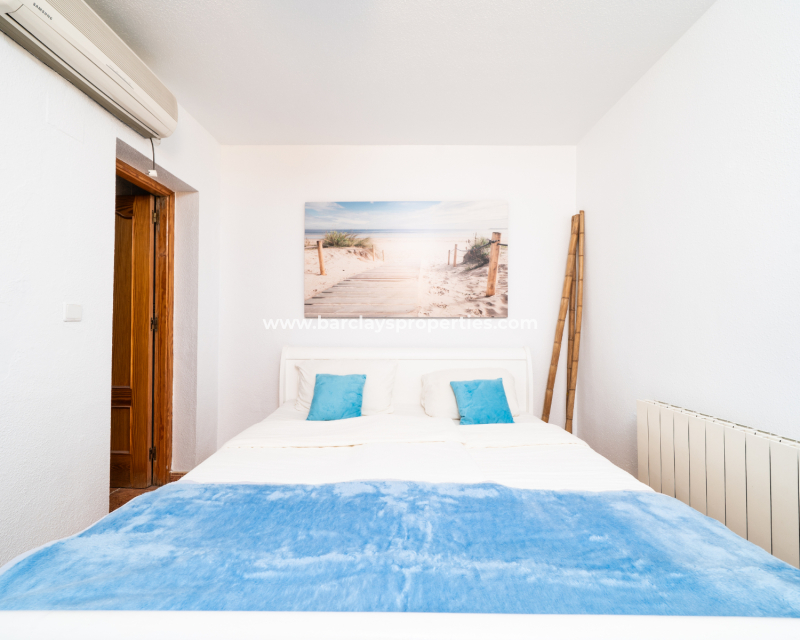 Resale - Quad - Urb. La Marina