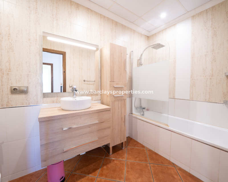 Resale - Quad - Urb. La Marina