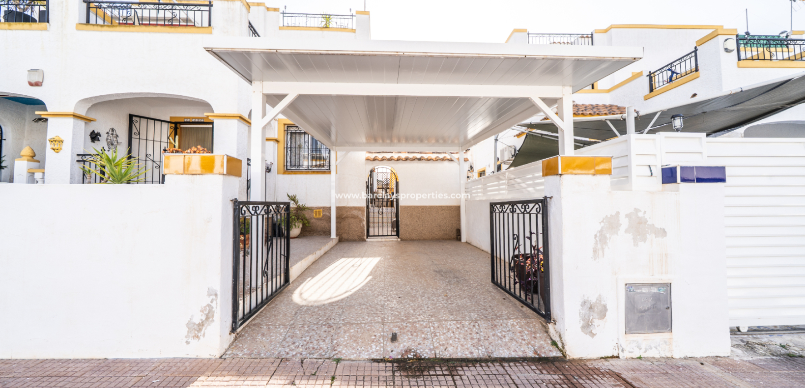 Resale - Quad - Urb. La Marina