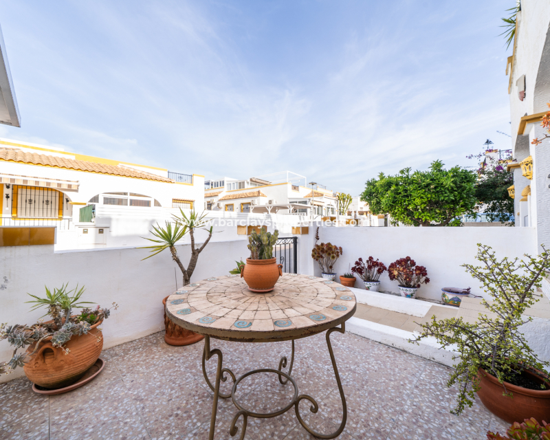 Resale - Quad - Urb. La Marina