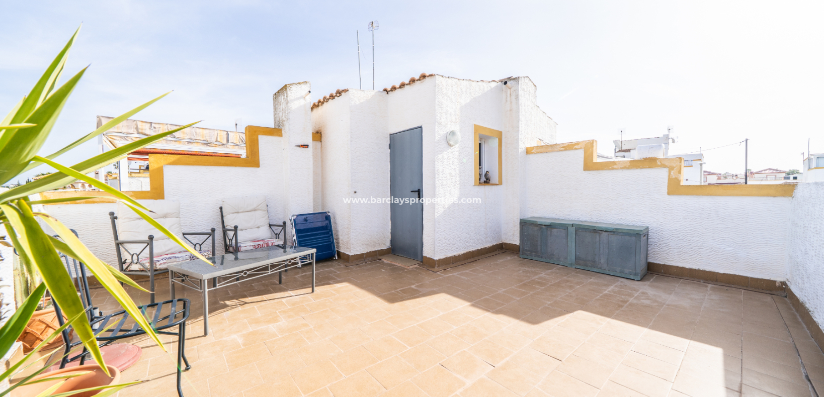 Resale - Quad - Urb. La Marina