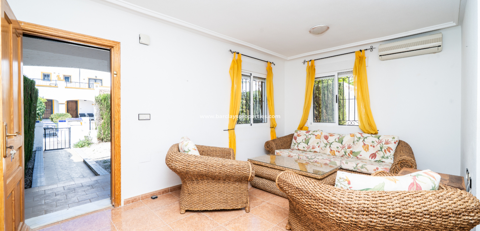 Resale - Quad - Urb. La Marina