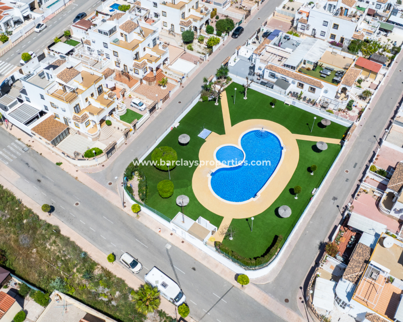 Resale - Quad - Urb. La Marina