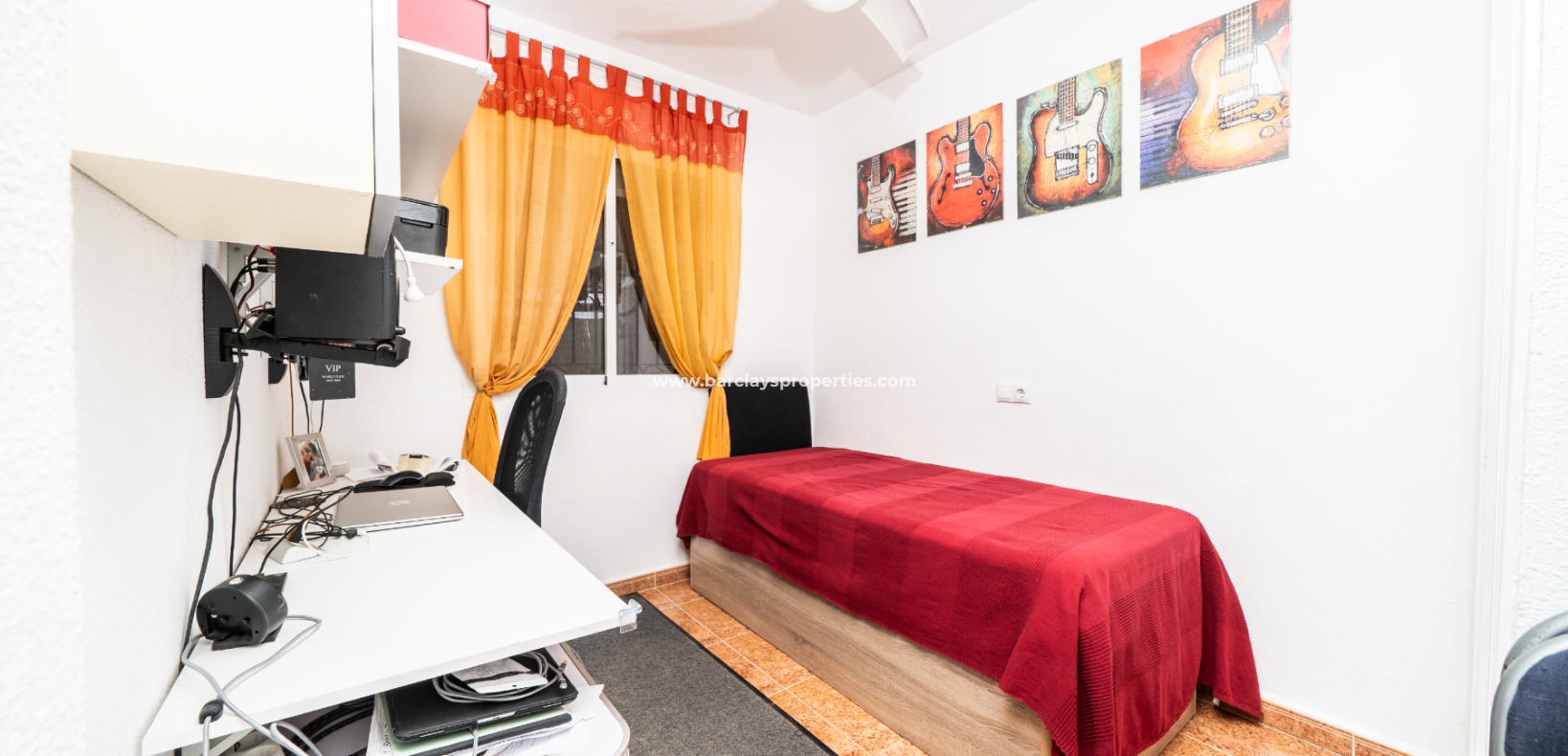 Resale - Quad - Urb. La Marina