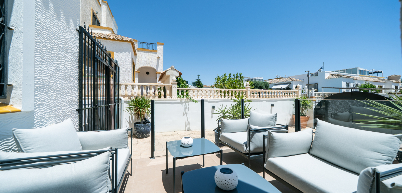 Resale - Quad - Urb. La Marina