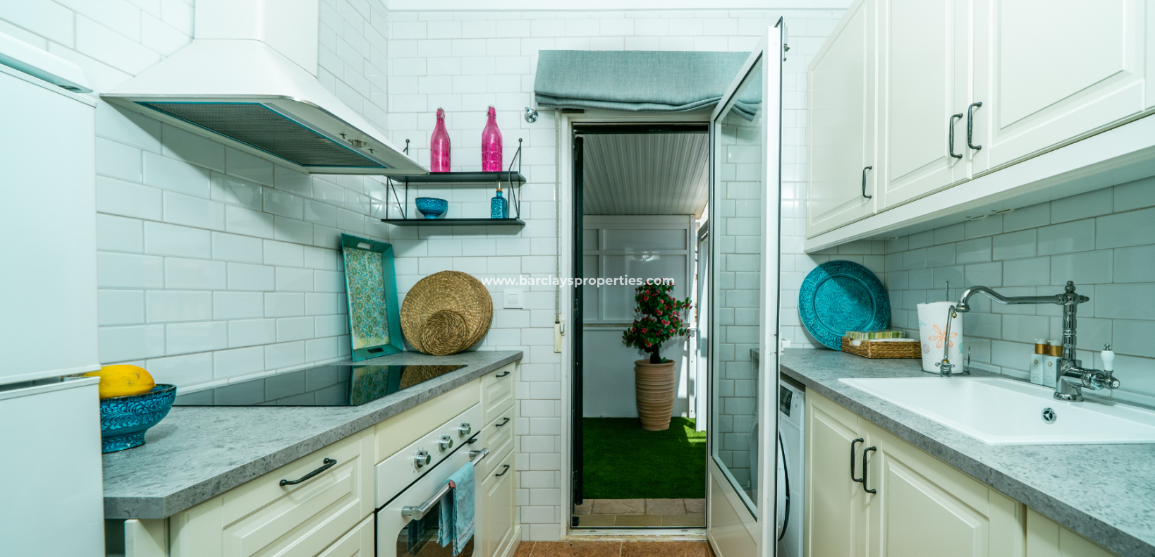Resale - Quad - Urb. La Marina