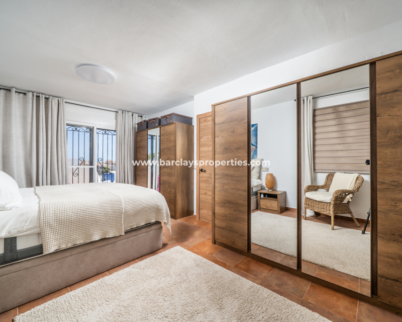 Resale - Quad - Urb. La Marina