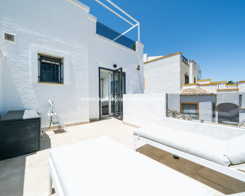 Resale - Quad - Urb. La Marina