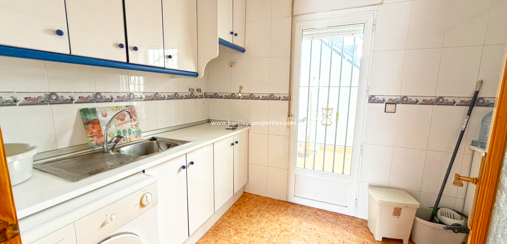 Resale - Quad - Urb. La Marina
