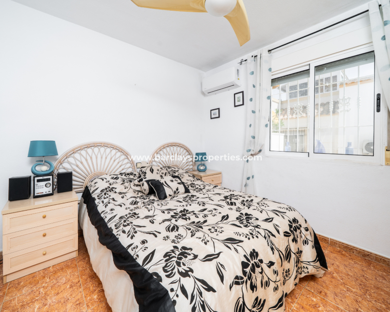 Resale - Quad - Urb. La Marina